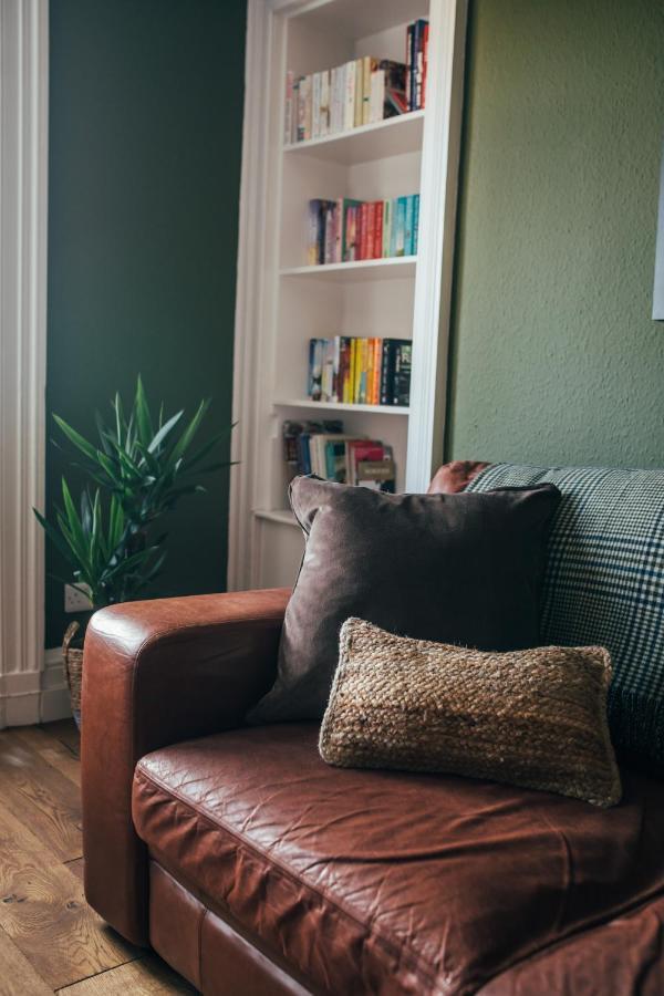 The Main Street Burrow - Your Perfect Hideaway St Boswells Exterior foto